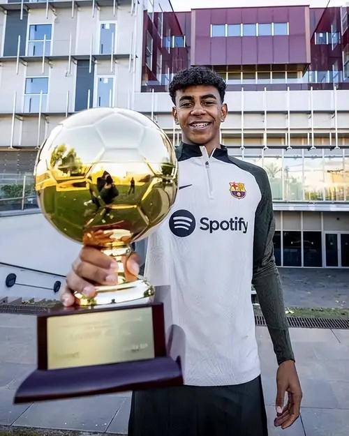 亚马尔卫冕！科帕奖得分：亚马尔领先杜埃52分居首 斯凯利无得分