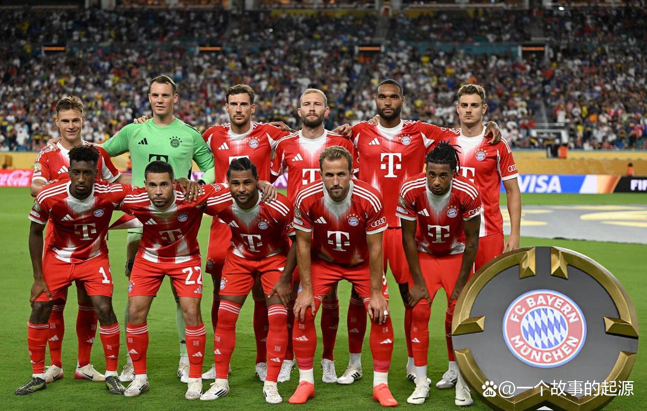 全员仁来了！拜仁2025/26赛季球队大合照，男女足全体集结