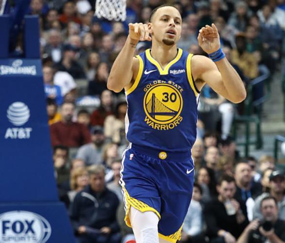 天空裁判专家:波普触球后站稳脚跟且无后续动作,可以不判点球