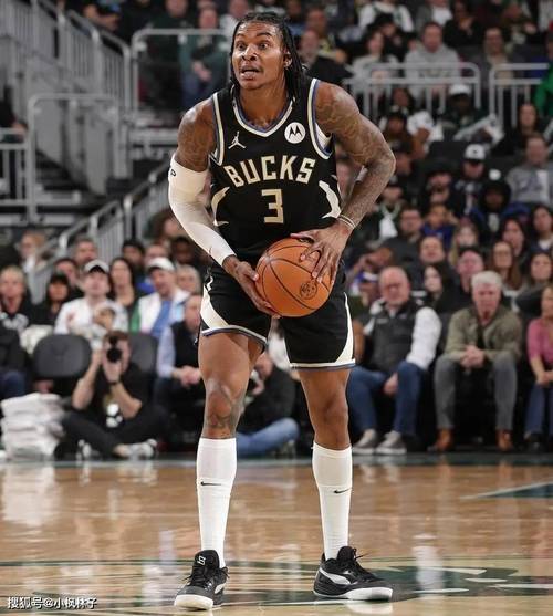 里弗斯透露：球队计划让小凯文-波特担任先发控卫