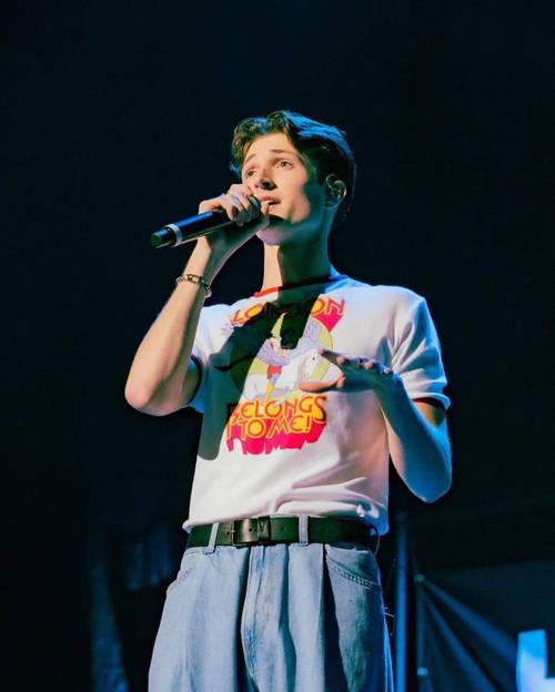 波波现身训练营！凯尔登：他状态好极了 他总能带来特别的活力