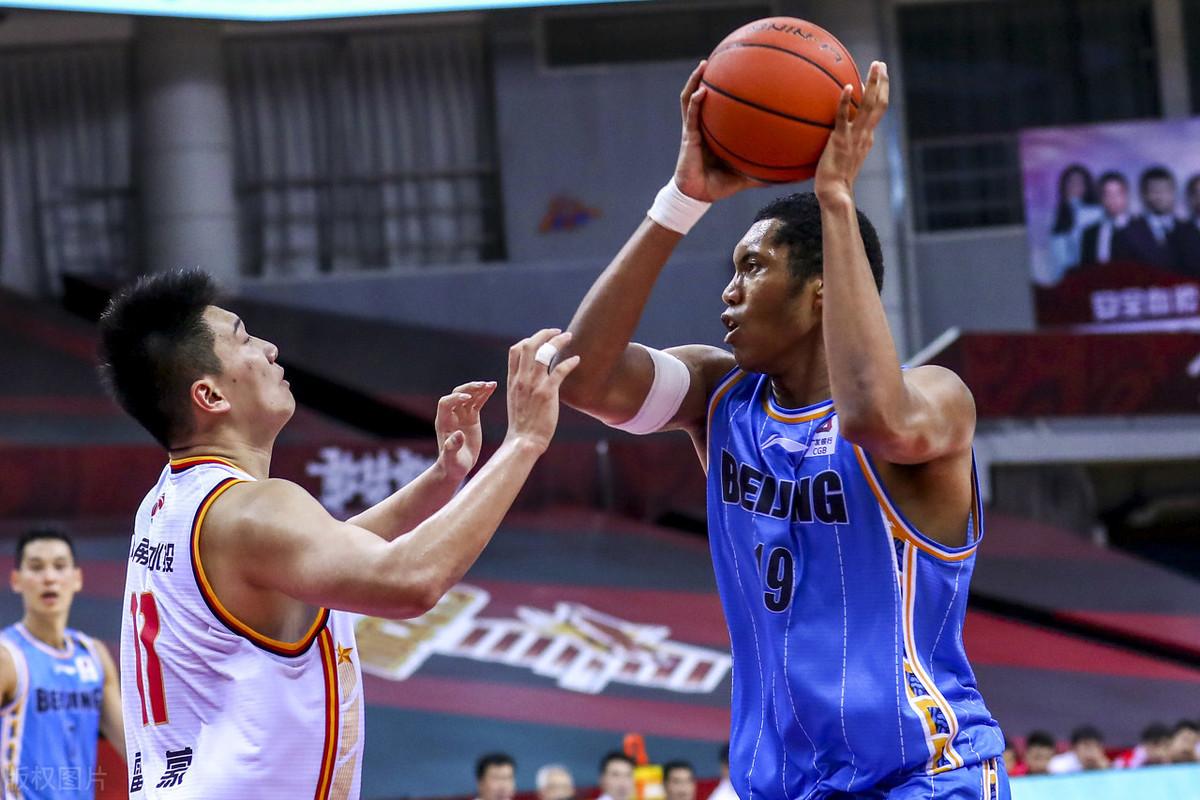 米诺特：我们想把比赛节奏打得飞快 我可能是队里速度最快的