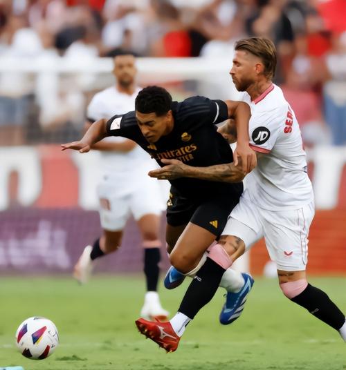 本已首进世界杯🤬佛得角遭逆天误判绝杀被吹，外网球迷直接炸锅