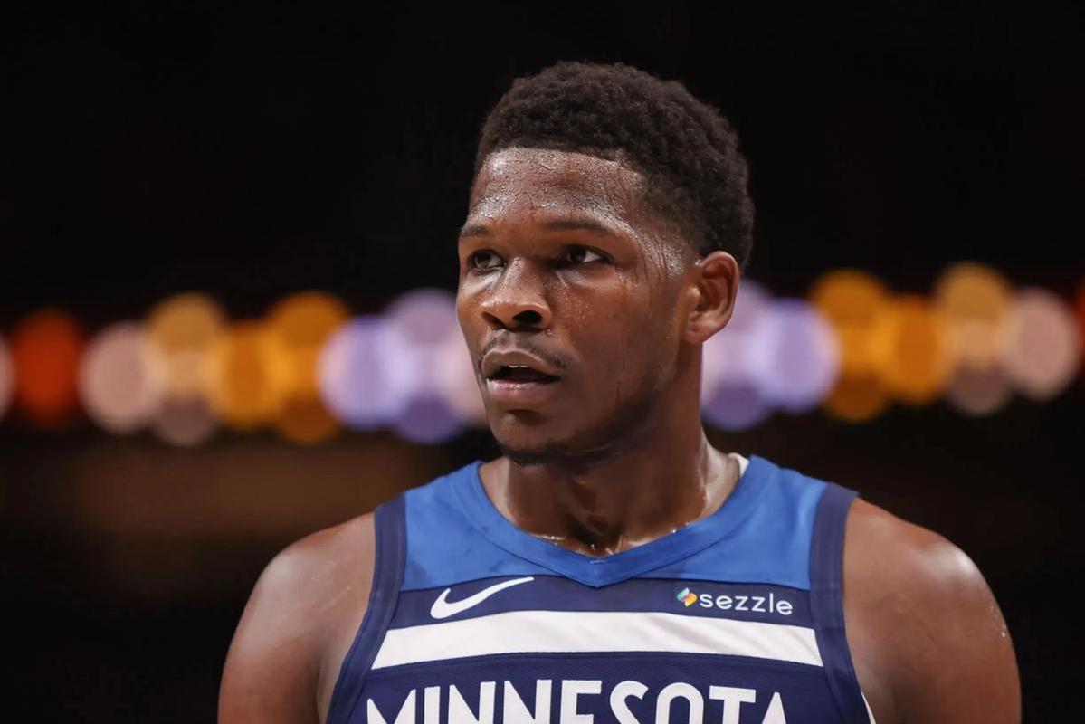 纳斯：乔治未参加5对5对抗训练 不排除他能在季前赛中登场