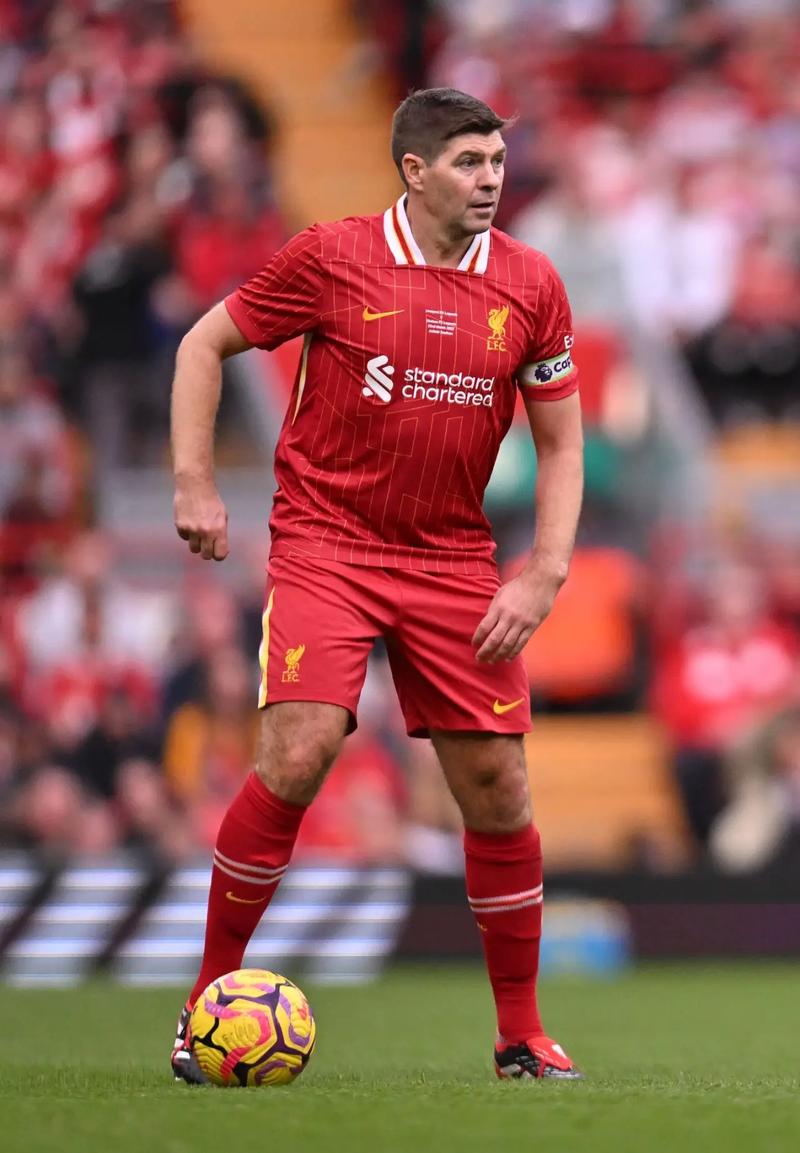 前利物浦后卫马丁-凯利:我正式决定退役 杰拉德是合作过的最佳