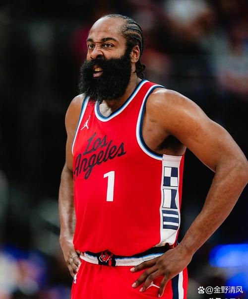 期待！哈登两场季前赛送20助 小卡合计35分 祖巴茨运动战14中12