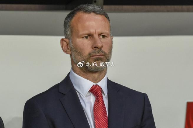 弟媳门已过14年！太阳报：吉格斯弟弟罗德里-吉格斯本月求婚成功