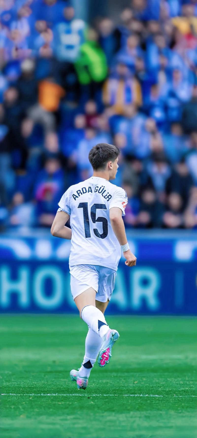 斯洛特迎大考!利物浦联赛杯出局,11天内将对阵维拉、皇马、曼城