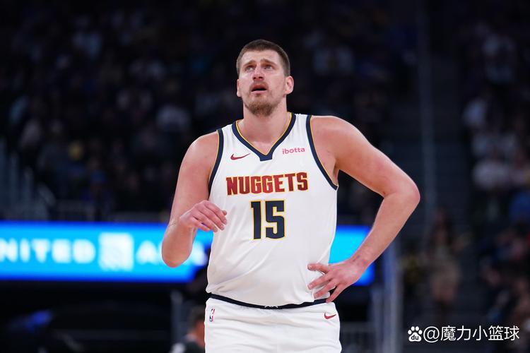 约基奇第17次在30分钟内打出三双 超越威少 独享历史第一