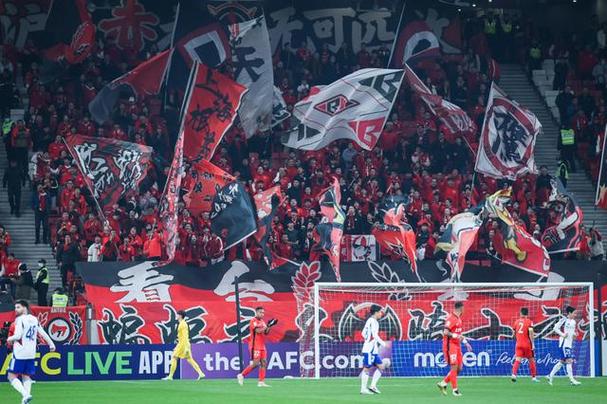 足球报谈海港亚冠三连败：赛程“连轴转”，伤病为失利埋下隐患