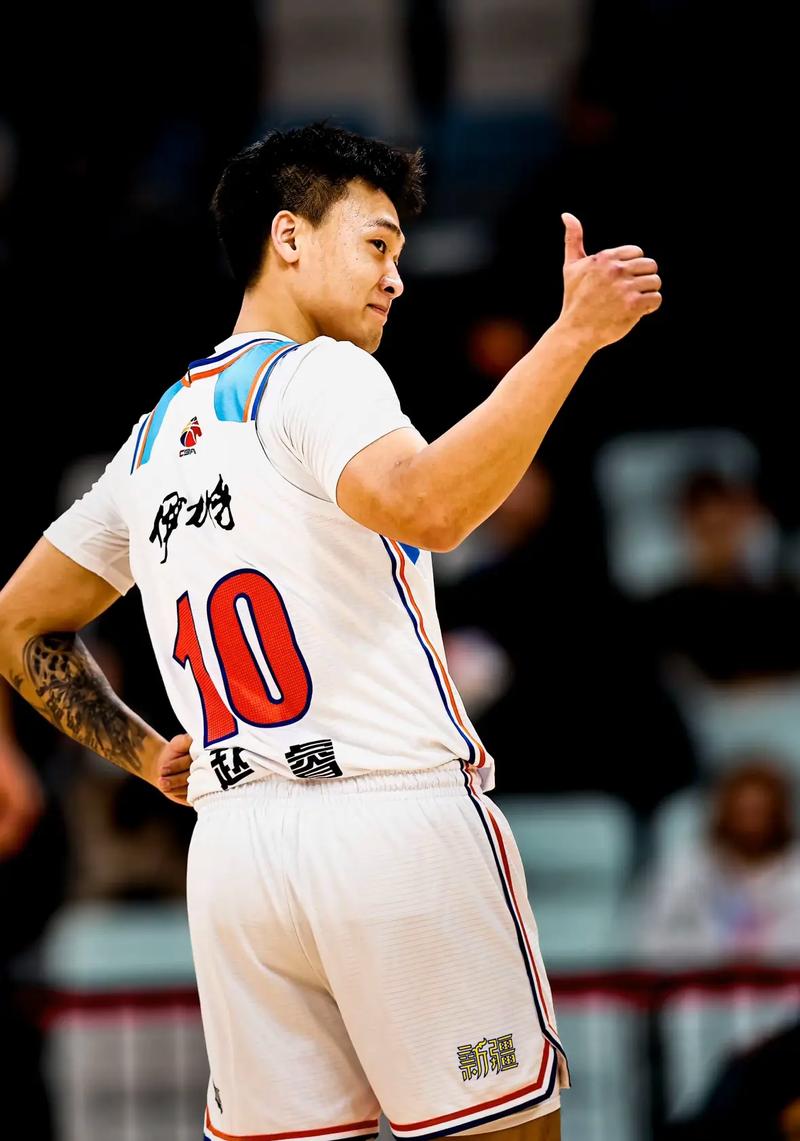 世预赛即将打响！看中国男篮队长赵睿的投篮训练